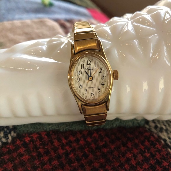 Vintage Ladies Timex Watch (N Cell & K Cell) Gold Tone - Picture 7 of 11